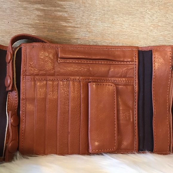 💙 5/$20 Vintage Tusk Small Crossbody Bag/Wallet - Picture 13 of 15